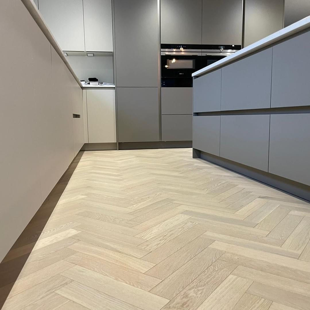 Parquet flooring finished in a RAW lacquer for an unfinished look