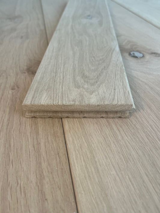 SAMPLE BOARD ~ 120mm x 20/6mm Unfinished Character Grade Solid Oak [Solid Collection]