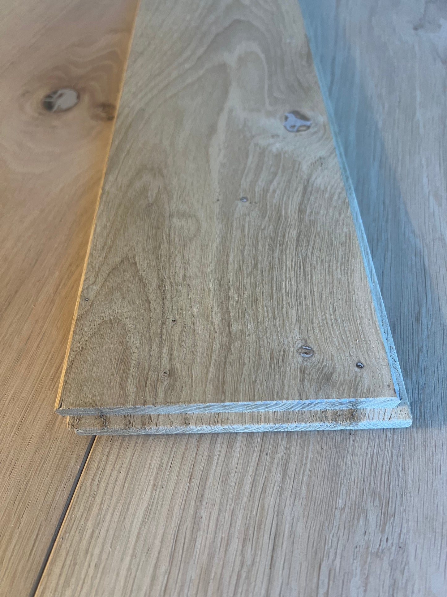 SAMPLE BOARD ~ 140mm x 20/10mm Character Grade Solid Oak [Solid Collection]