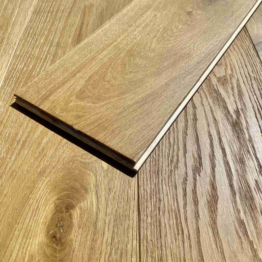 SAMPLE BOARD - 190mm x 14/3mm Character Grade Engineered Oak - Finish - Brushed & Oiled