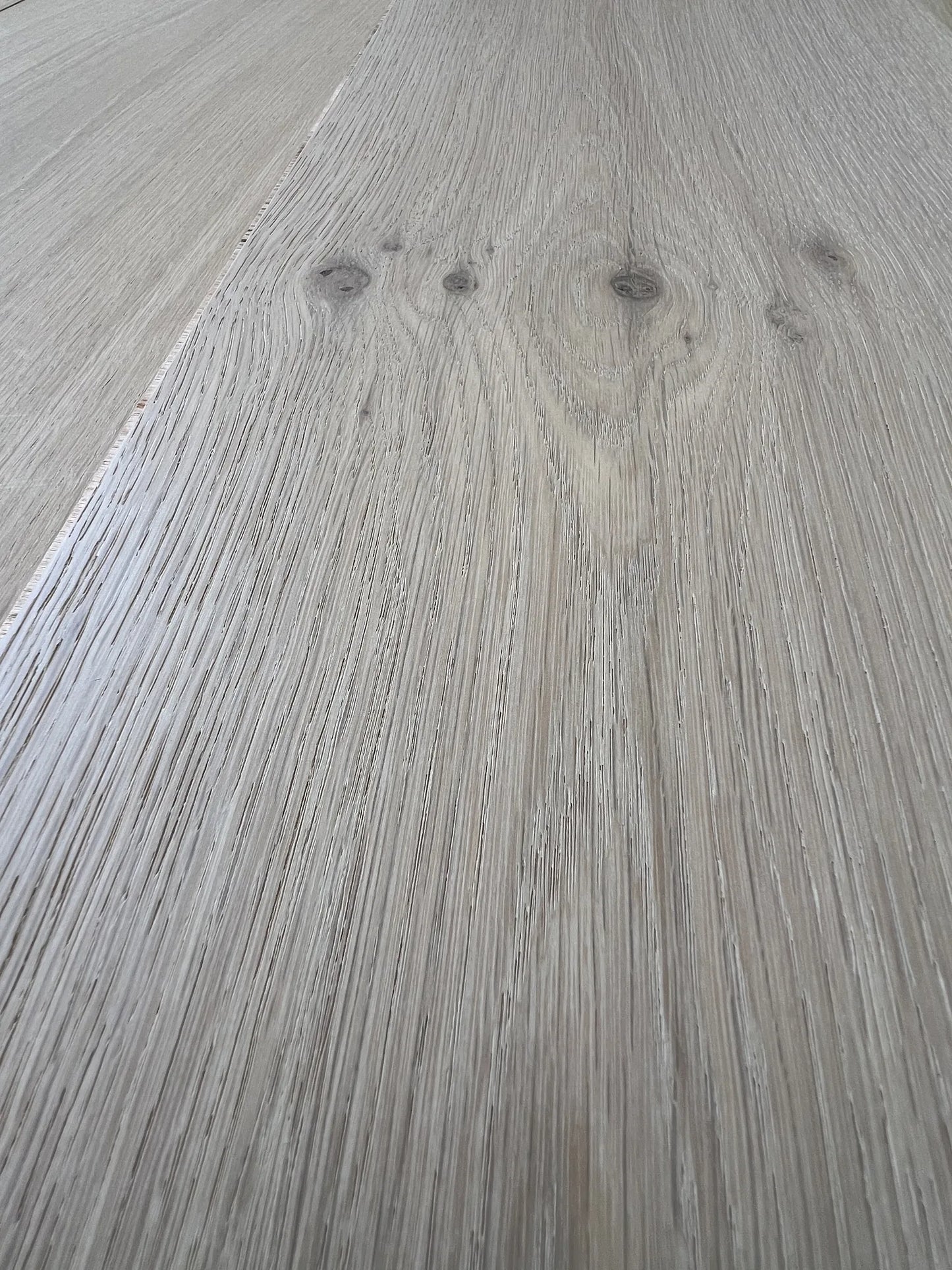 INVISIBLE MATT LACQUER 220mm x 15/4mm - Engineered Oak Flooring [Classic Collection]