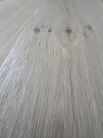 INVISIBLE MATT LACQUER 220mm x 15/4mm - Engineered Oak Flooring [Classic Collection]