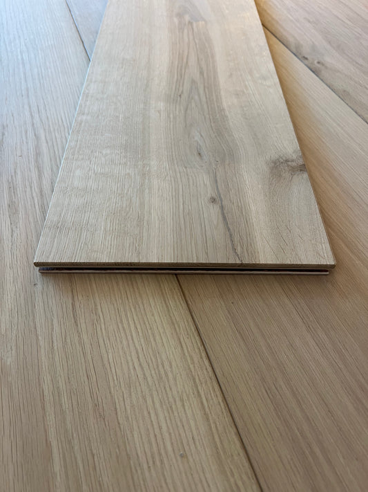 SAMPLE BOARD ~ 260mm x 15/4mm Character Grade Engineered Oak [Classic Collection] 