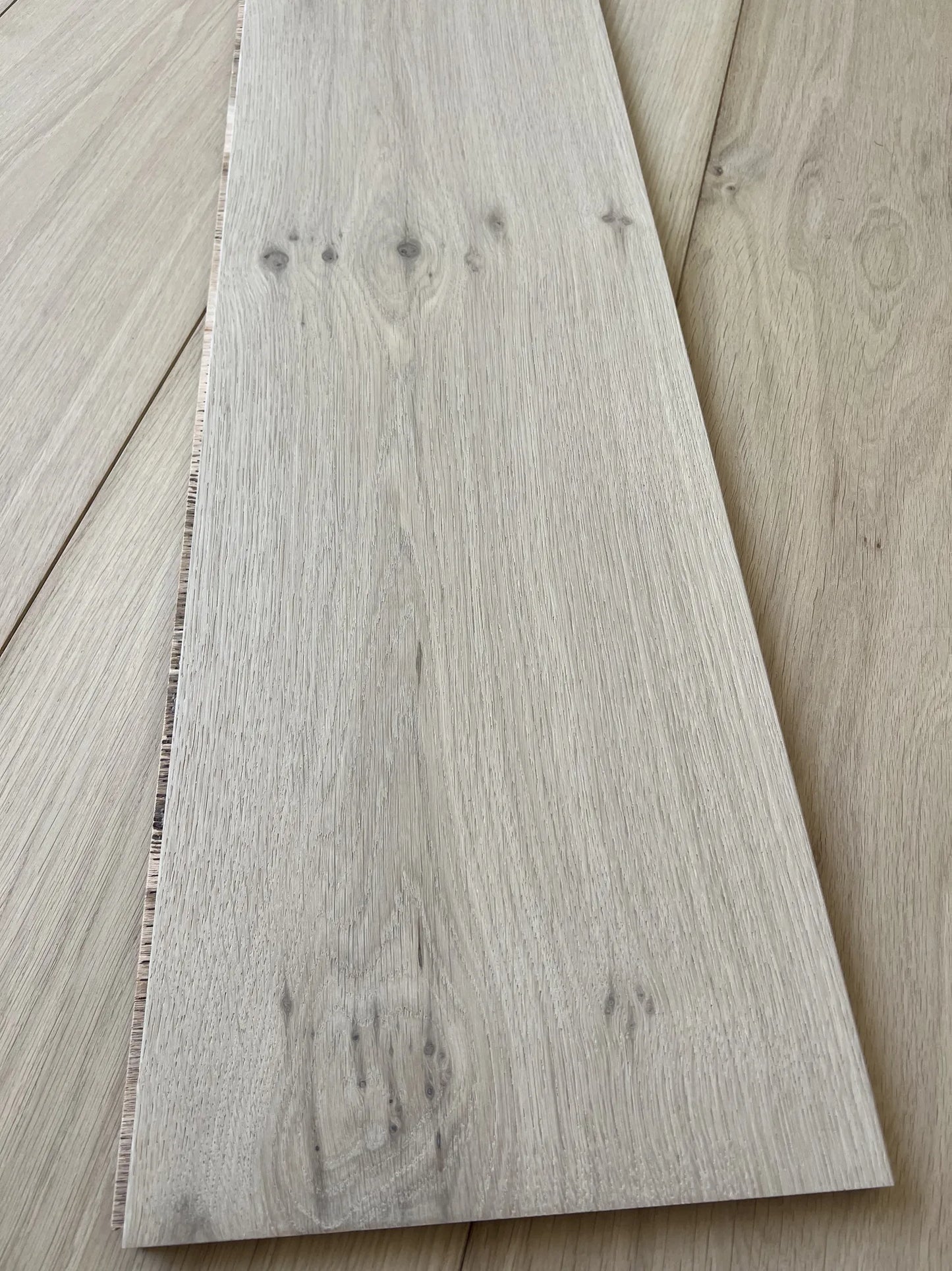 VERNIZ INVISÍVEL MATE 260 mm × 15/4 mm — Soalho de carvalho europeu multicamada [Coleção Classic]