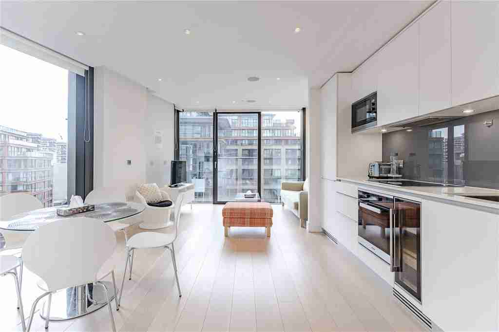 190mm Engineered Oak Finished with Invisible Oil (Essentials Collection)