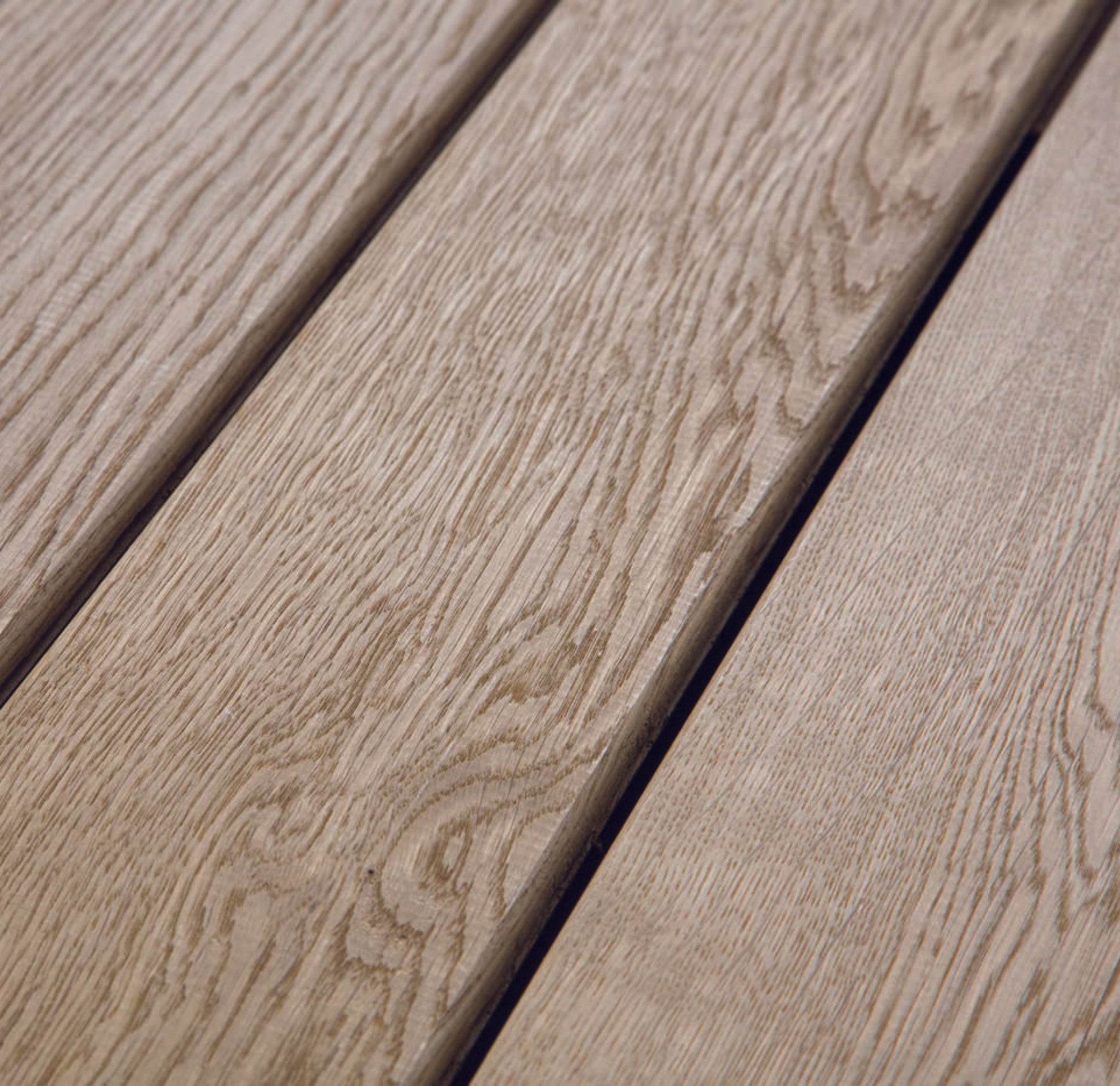The Innate Beauty of Solid Oak Decking