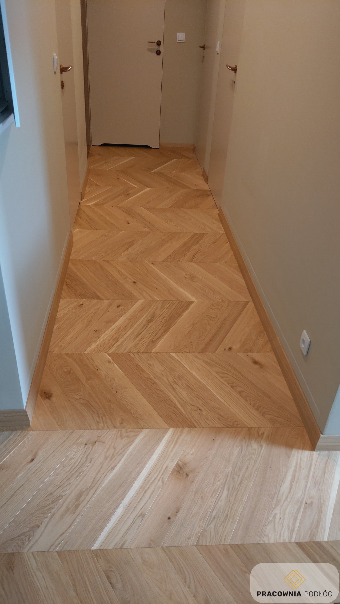Character Grade Chevron Point Flooring Finished with Raw Lacquer (matte)