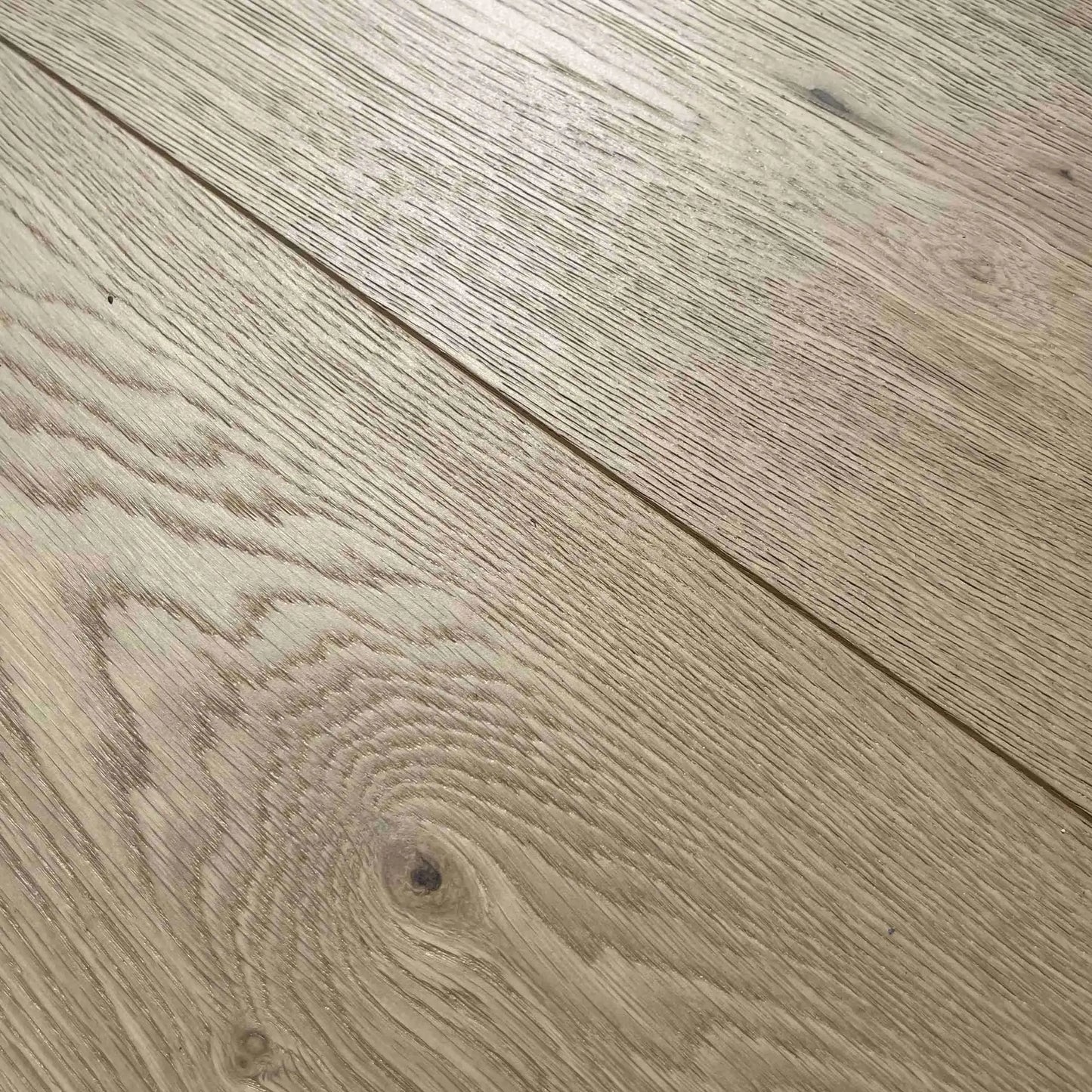 Detail of Burshed & Invisible Oiled Oak Flooring