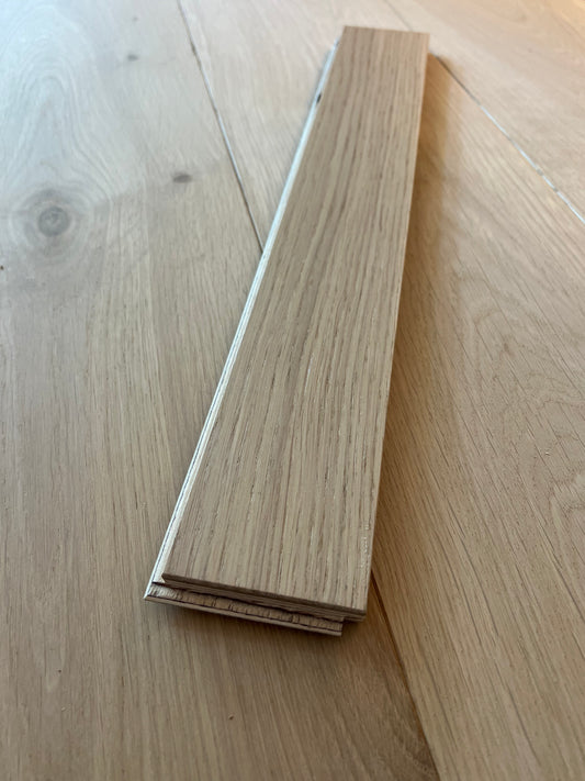 SAMPLE BLOCK - Unfinished 490mm x 70mm x 13/3mm Select Grade Engineered Oak Parquet Flooring [Parquet Collection]