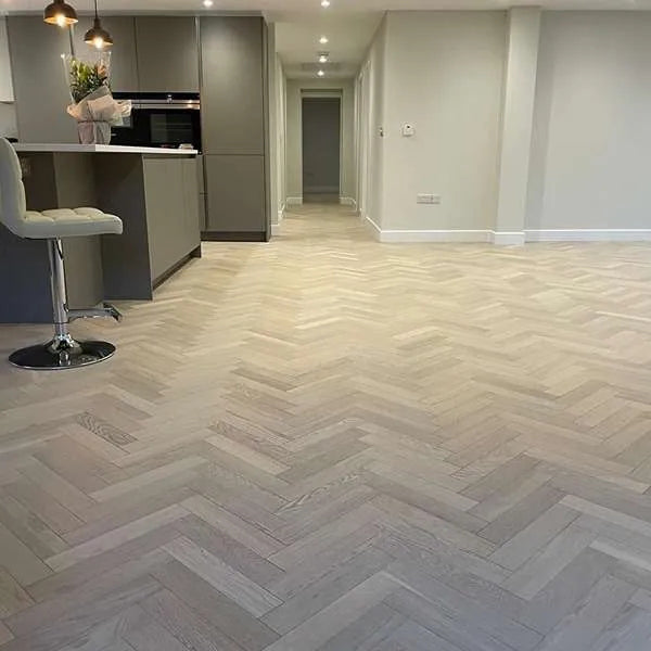 350mm x 70mm x 15/4mm Engineered Oak Parquet - Finish: RAW Lacquer (matte)